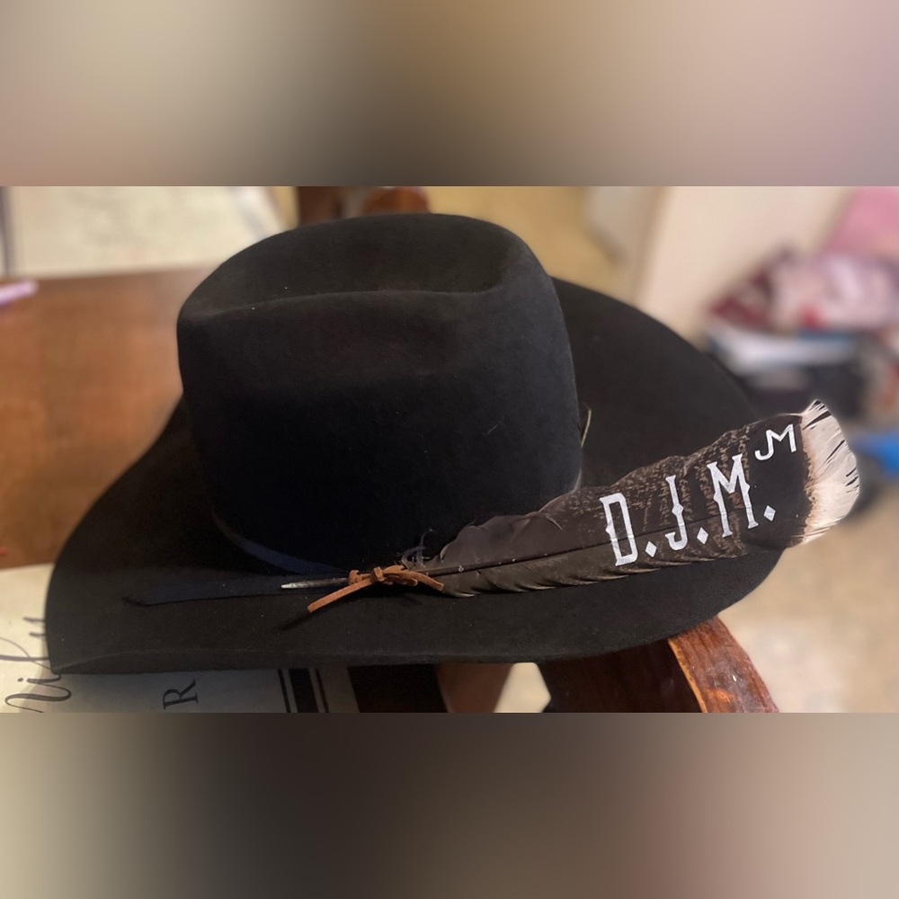Customized Feathers - Picture 2 of 3